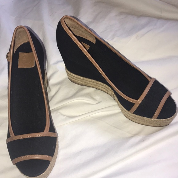 Tory Burch 'majorca' Wedge Sandals - Picture 3 of 10